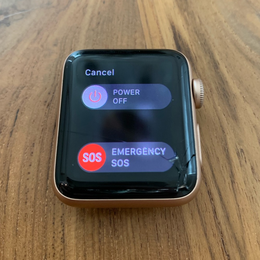 Apple iWatch Series 3 +GPS - cracked screen
